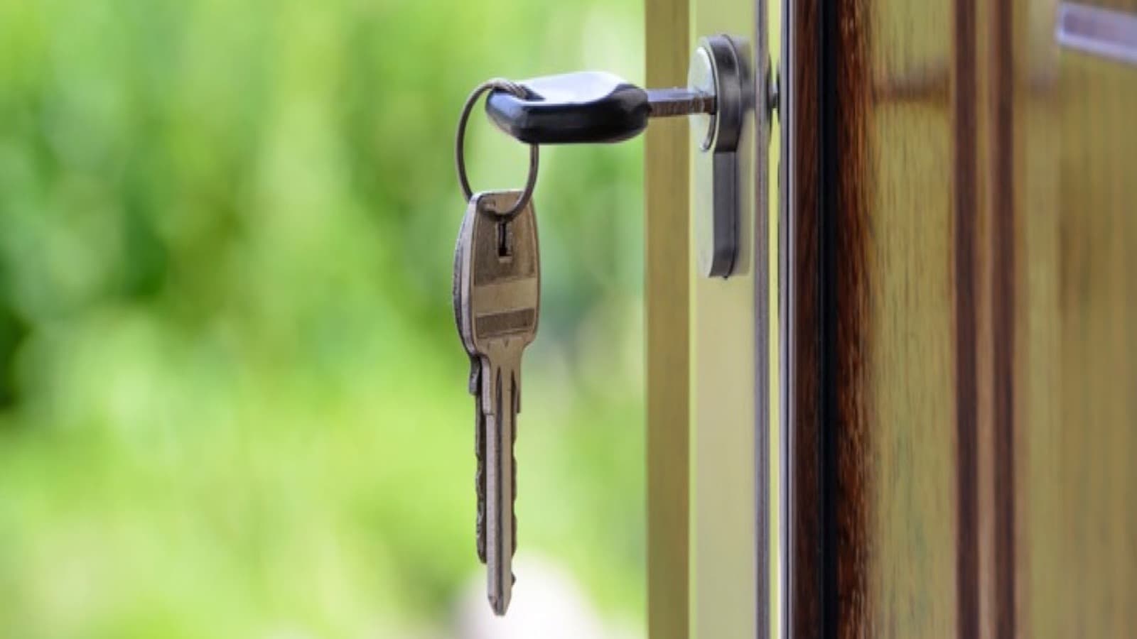 10 Things You Need to Buy A Home Today