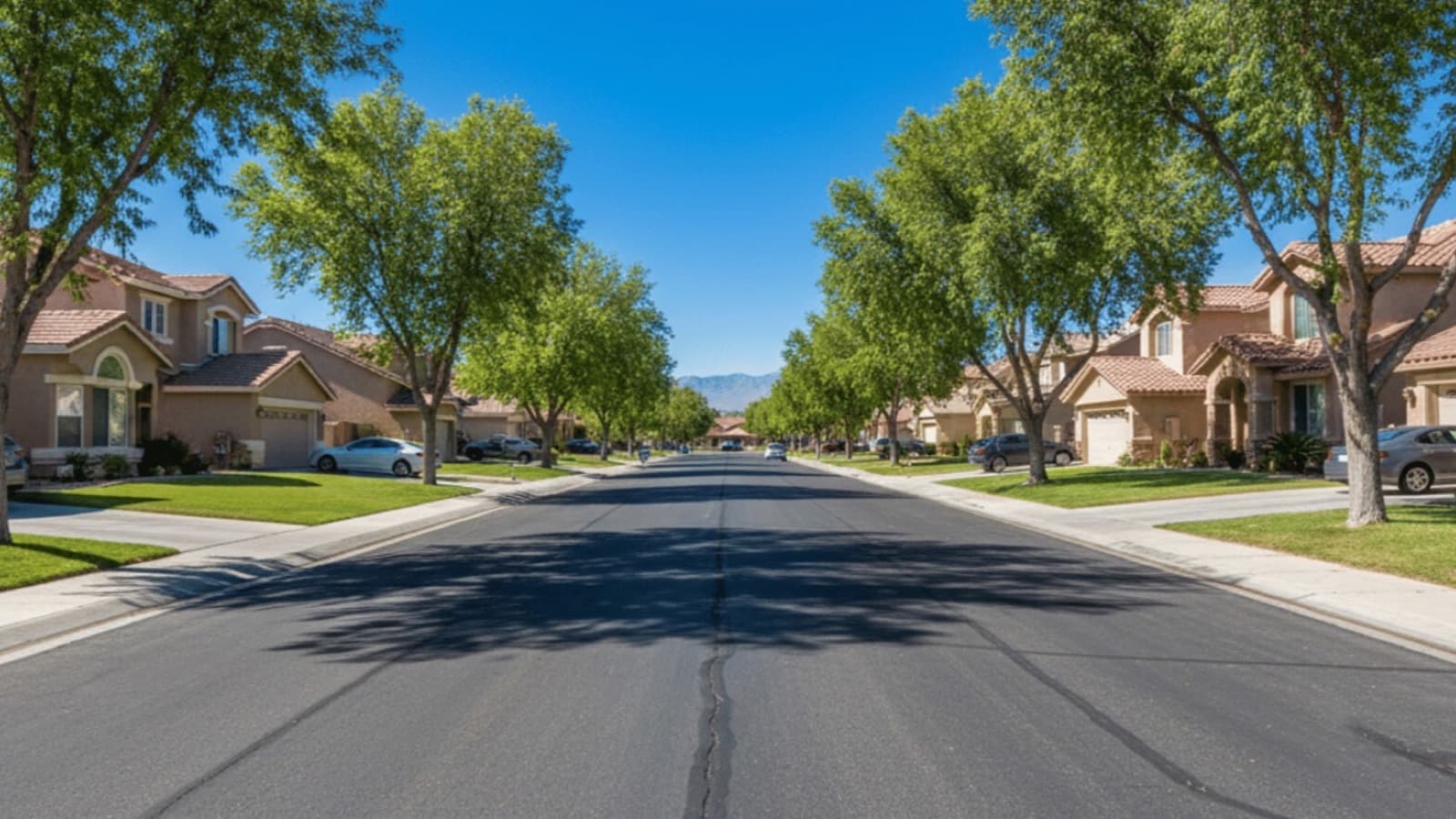 Summerlin vs. Green Valley: The Battle of Vegas' Top Suburbs