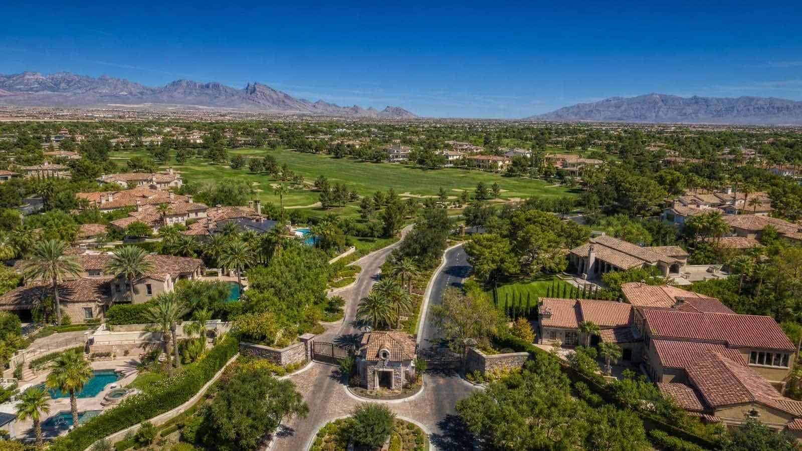 Southern Highlands, Las Vegas — guard-gated enclaves and Jack Nicklaus Signature golf on the valley’s southern rim